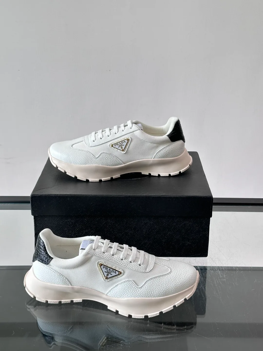 Men's Sneakers PRADA 17854217
