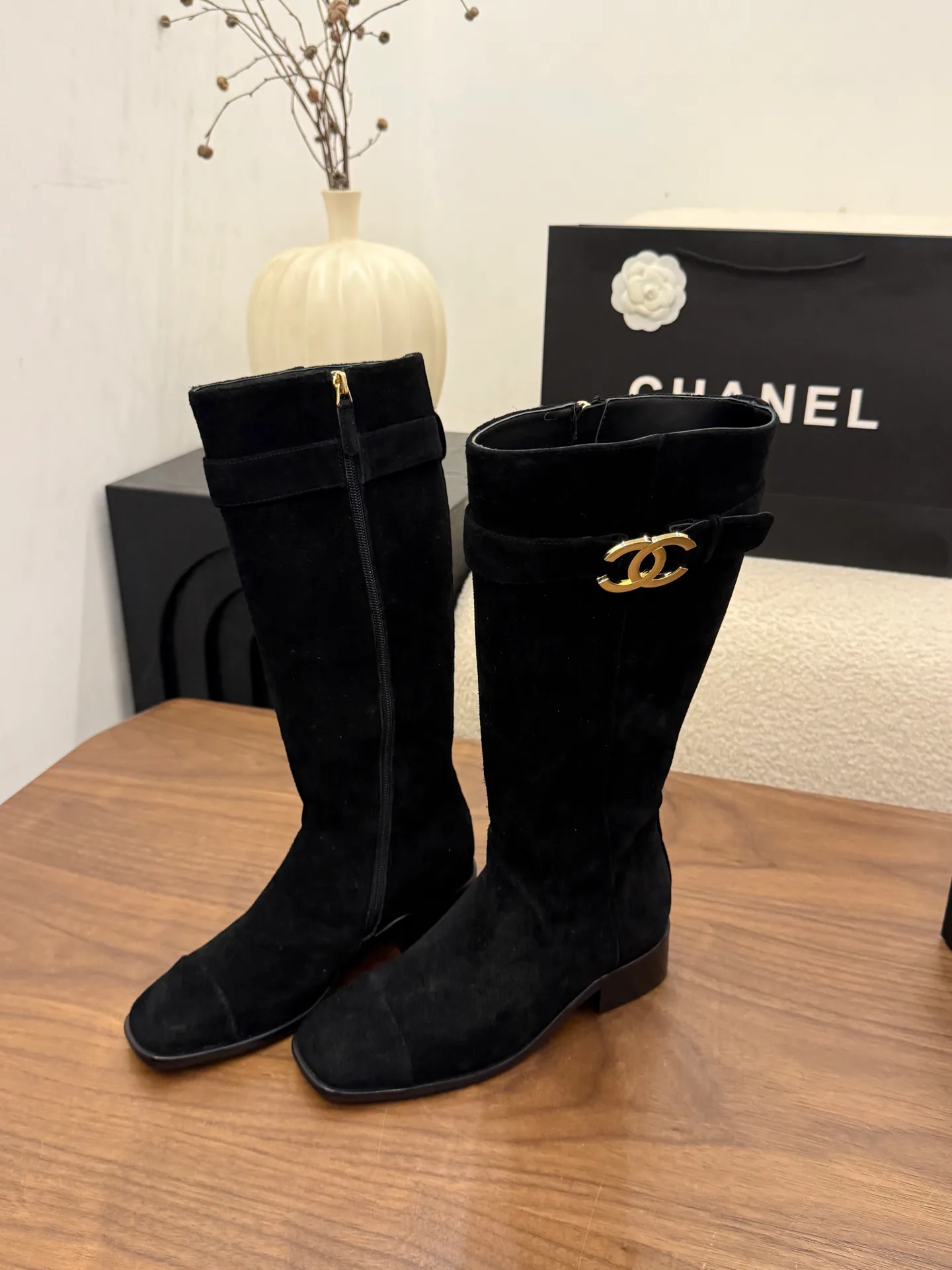 Women's Boots CHANEL 18323411