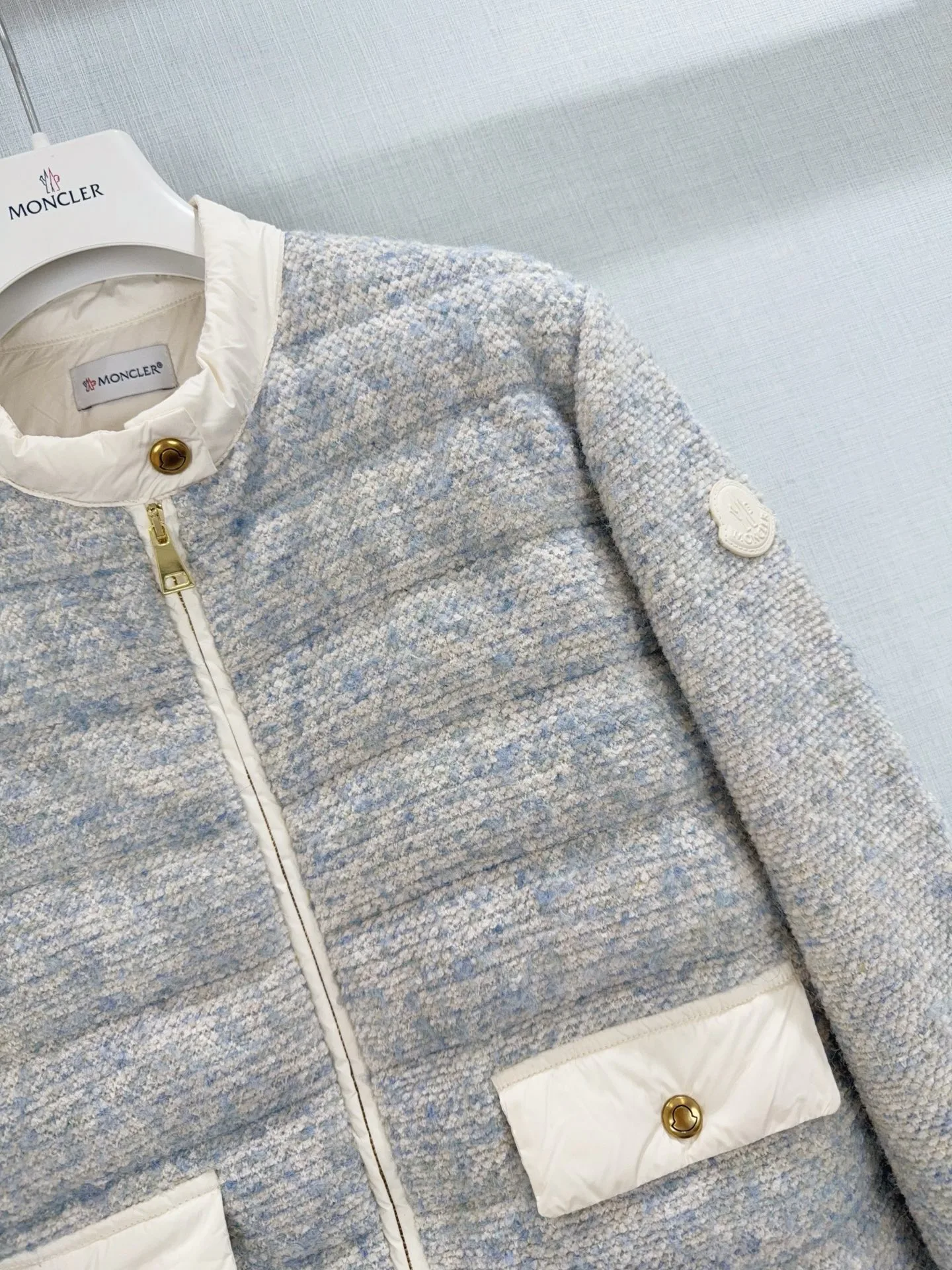 Women's Jackets And Down Jackets MONCLER 18474160