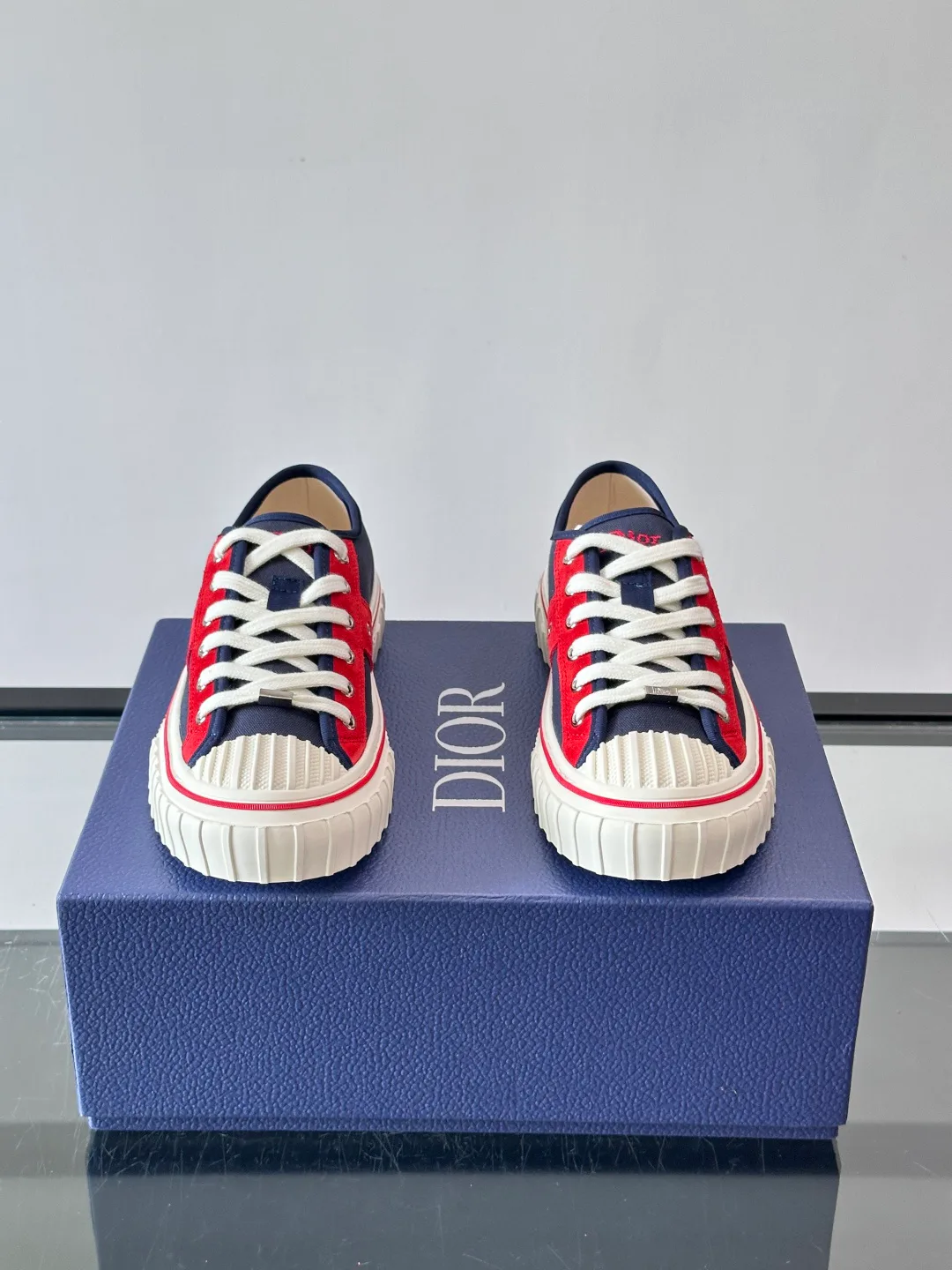 Women's Sneakers CHRISTIAN DIOR 18102137