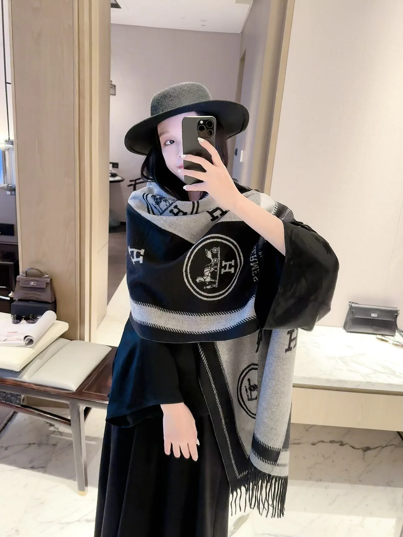 Scarves HERMES 18322512