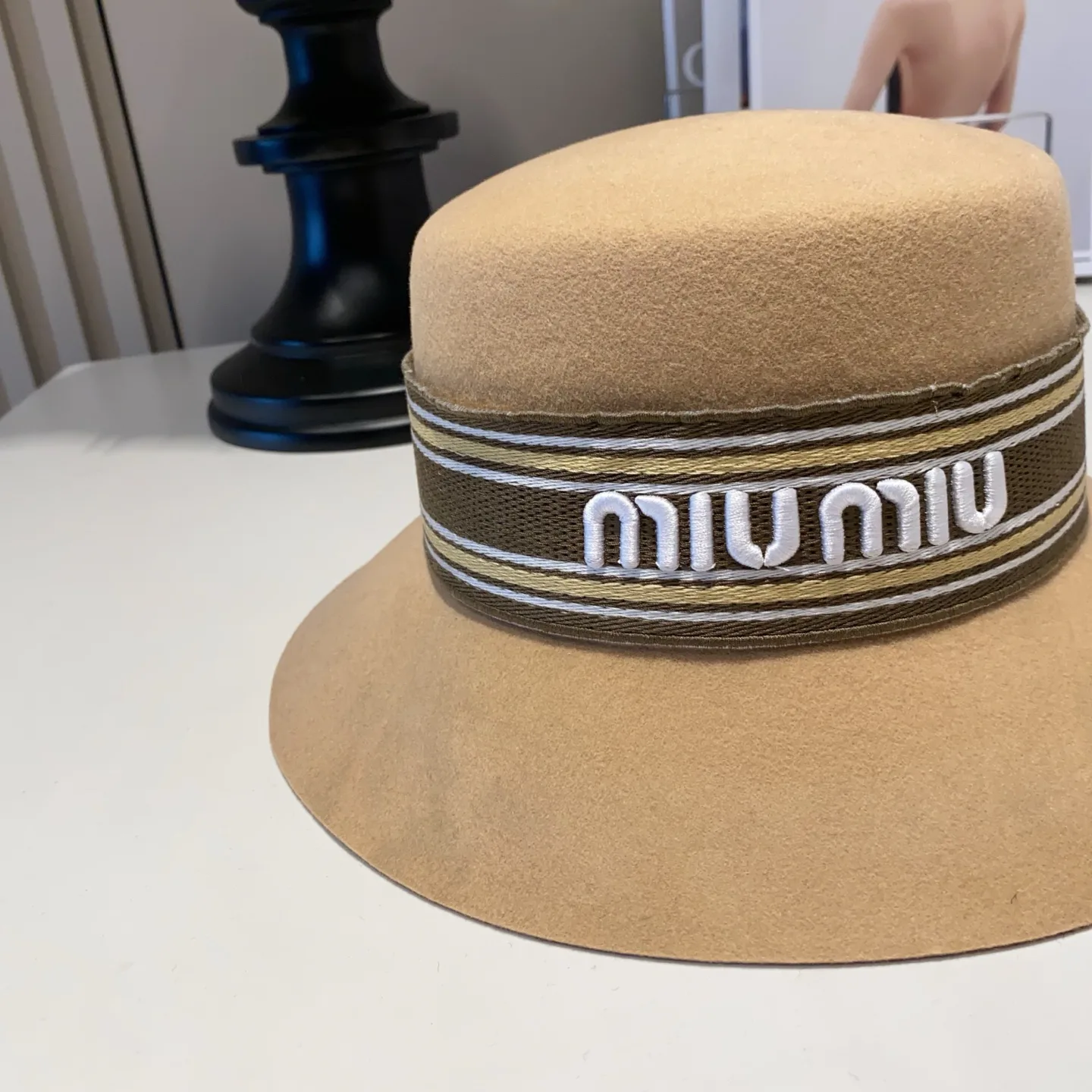 Hats MIU MIU 17973783