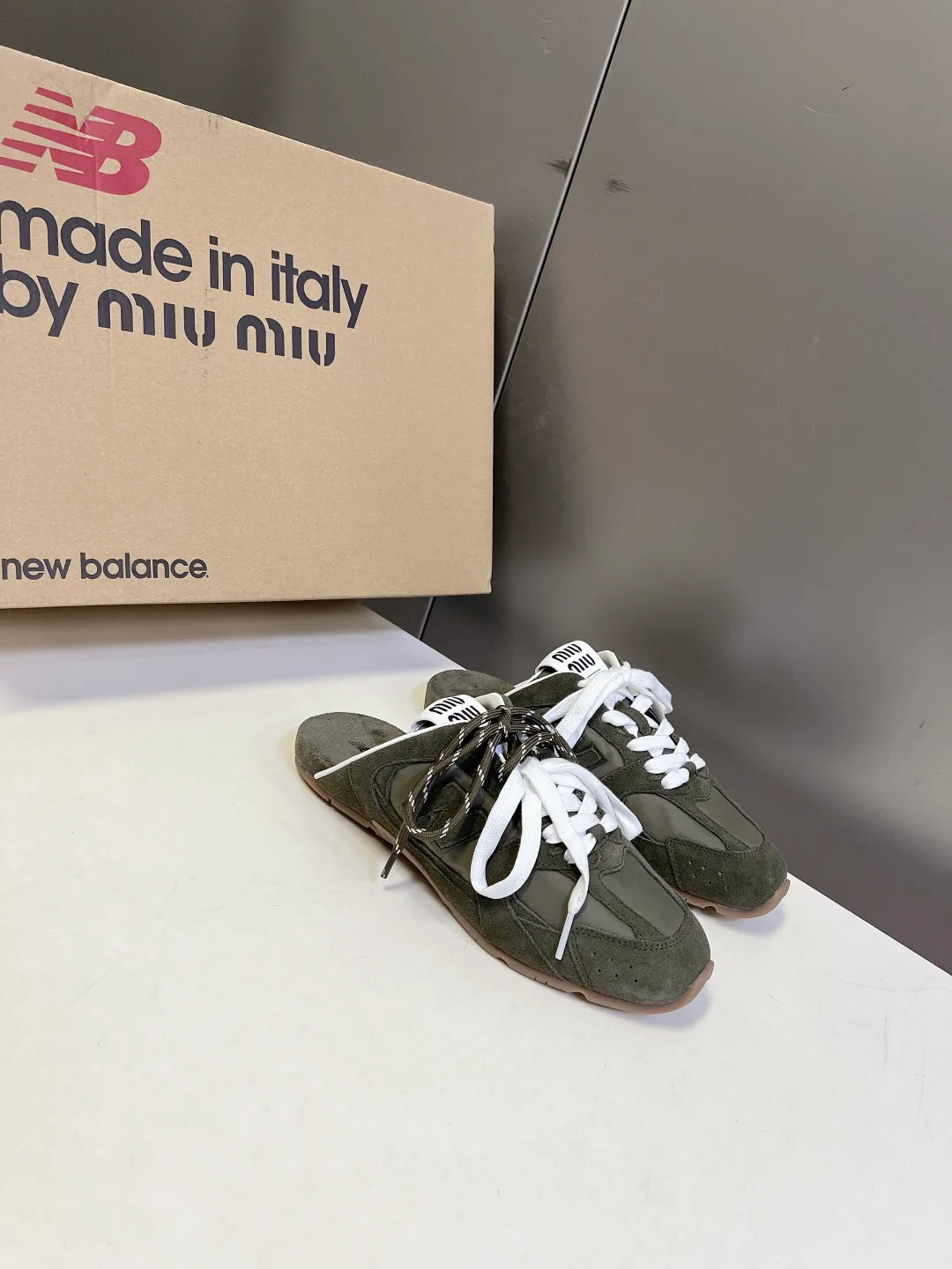 Women's Sneakers MIU MIU 17449345