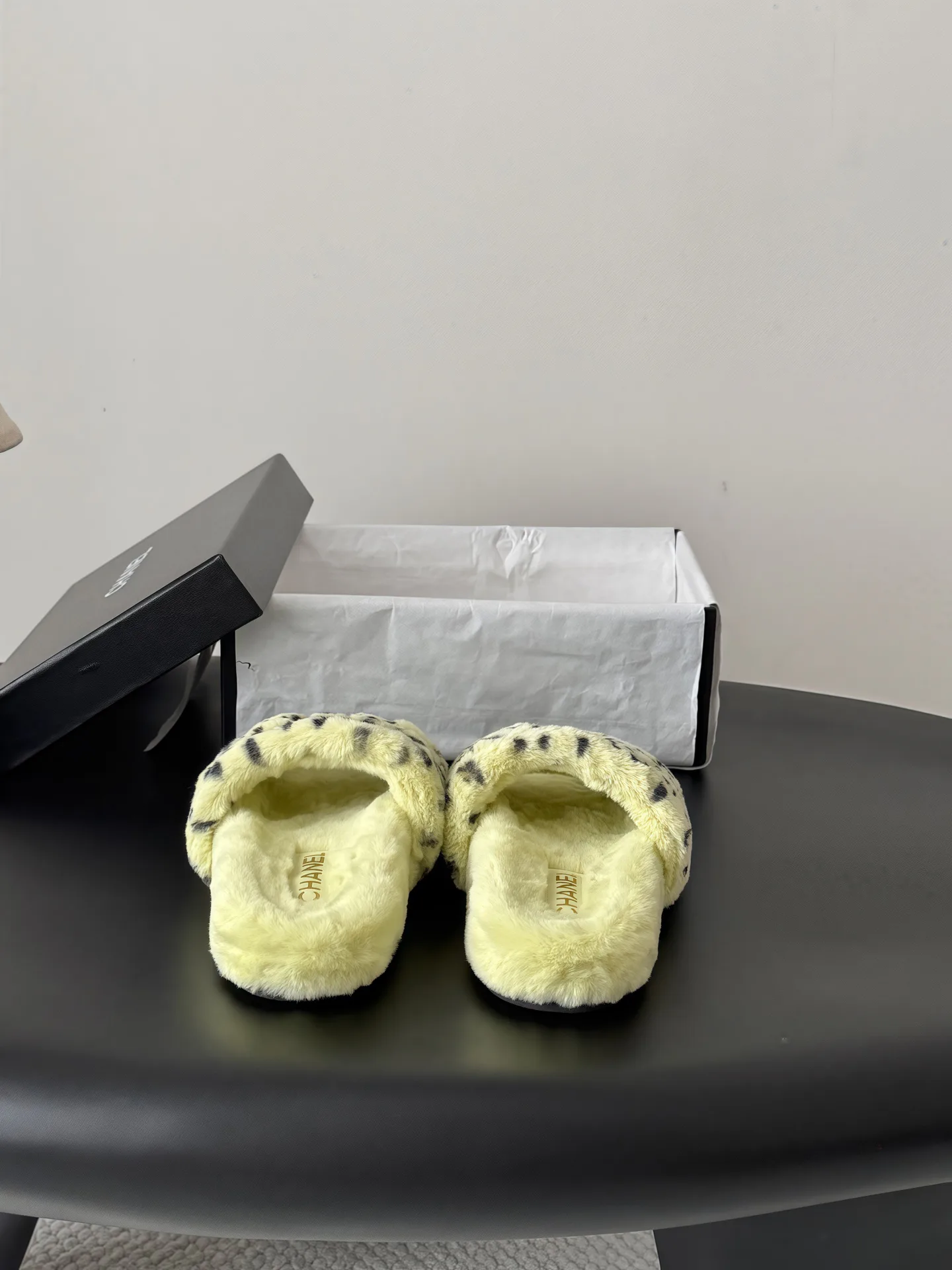 Women's Slippers CHANEL 18011850