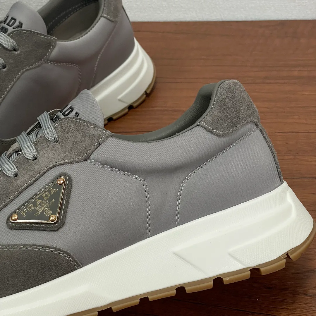 Men's Sneakers PRADA 17298422