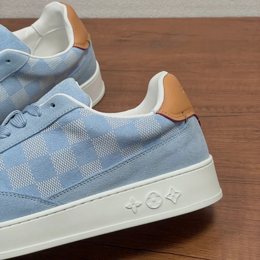 Men's Sneakers LOUIS VUITTON 17542521