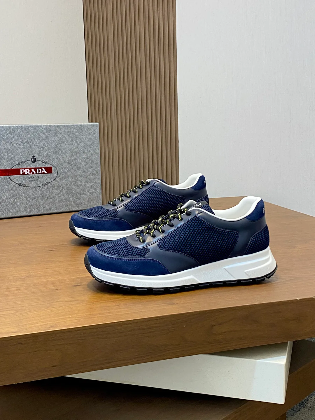 Men's Sneakers PRADA 18079031