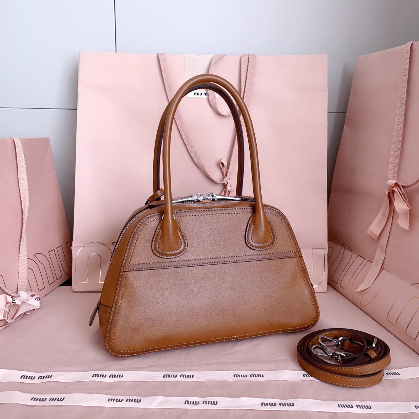 Классические Сумки Женские Miu Miu 18602461