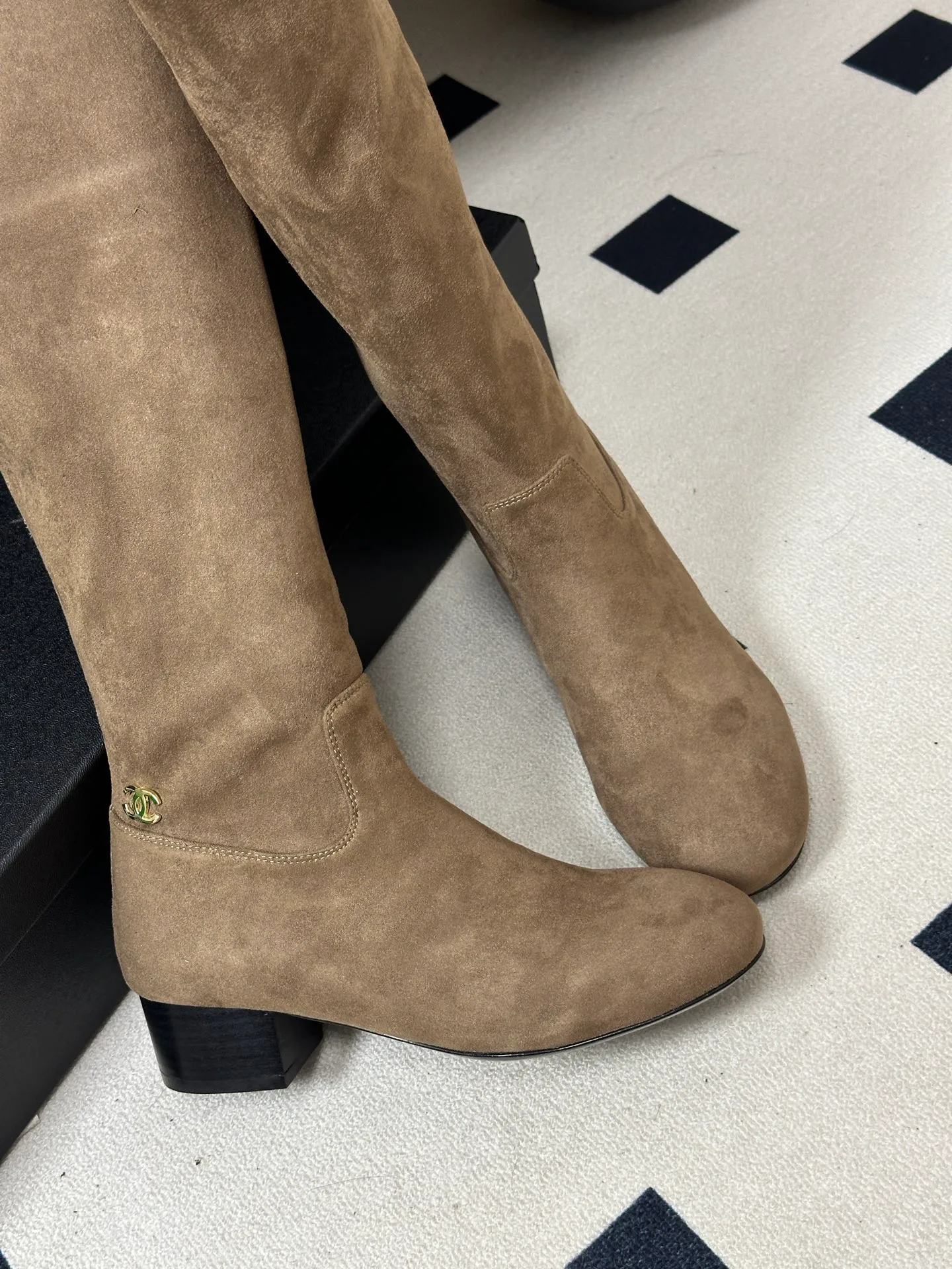 Women's Boots CHANEL 18049177