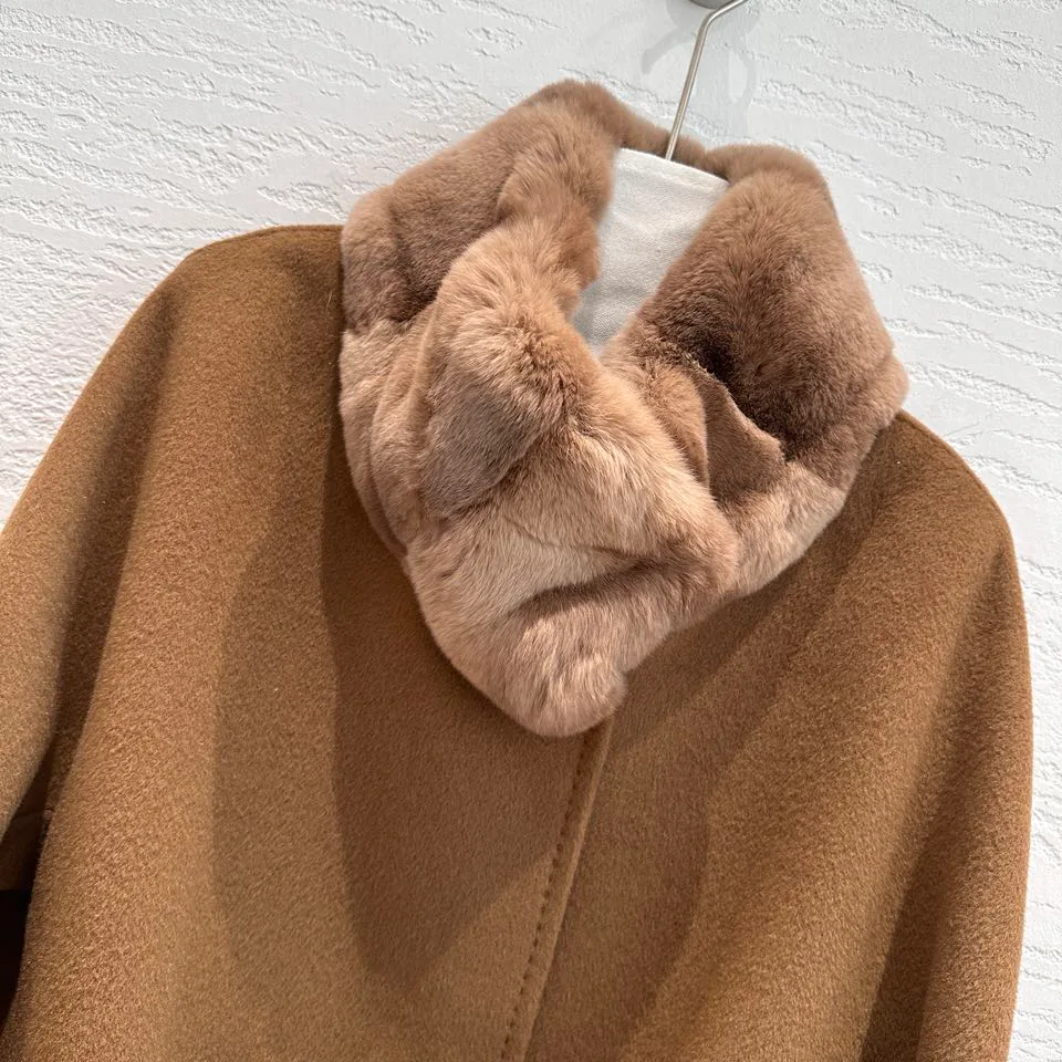 Women's Coats LORO PIANA 18456347