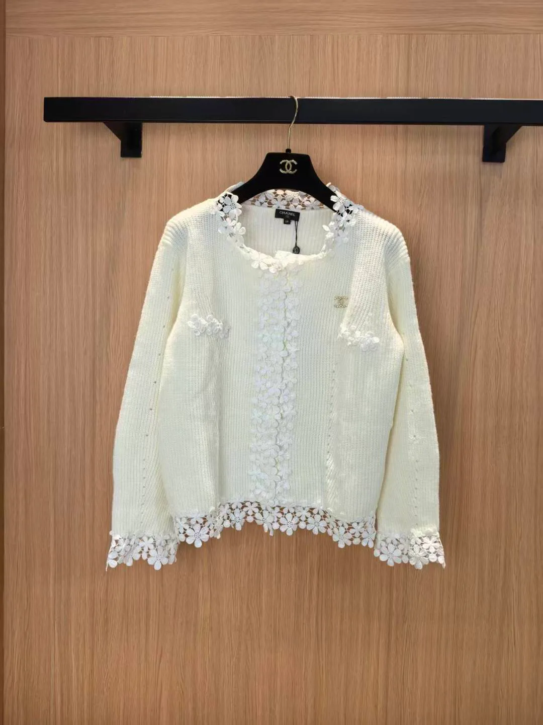 Women's Jumpers And Sweaters CHANEL 18138128