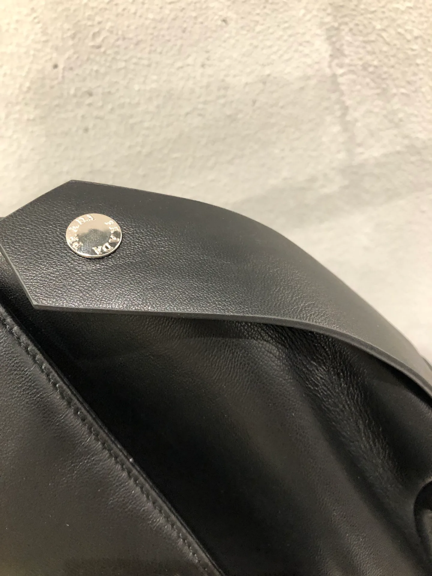 Women's Leather Jackets And Sheepskin Coats PRADA 18090499