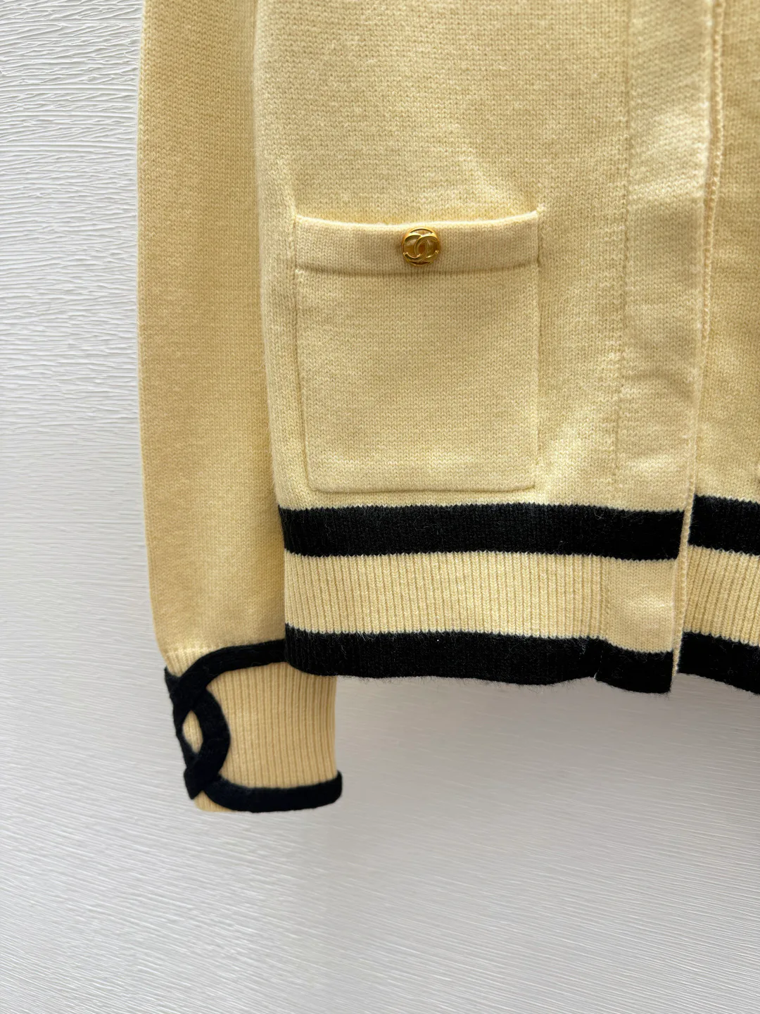 Women's Jumpers And Sweaters CHANEL 18410682