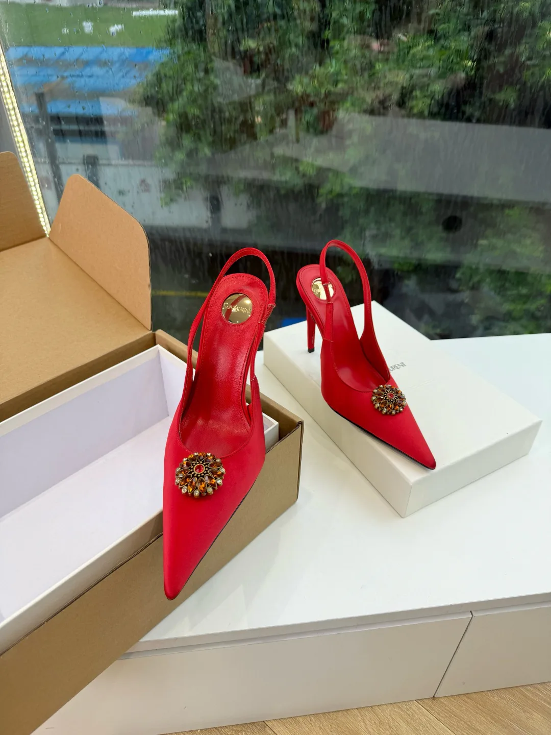 Women's Heels SAINT LAURENT 18104159