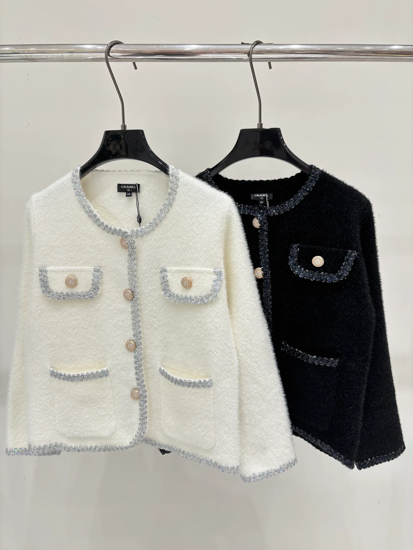 Women's Jumpers And Sweaters CHANEL 18410700