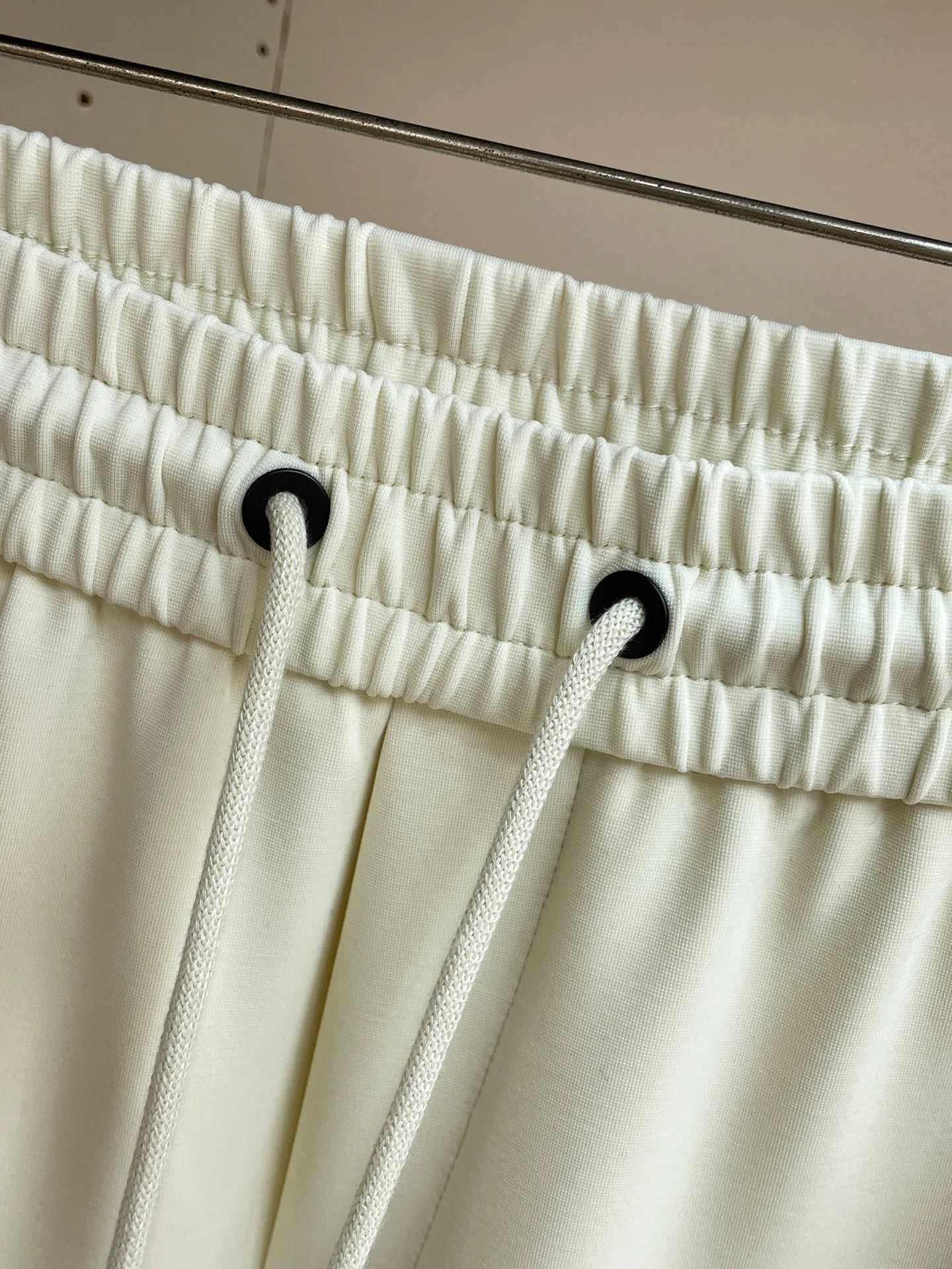 Men's Trousers SAINT LAURENT 18499622