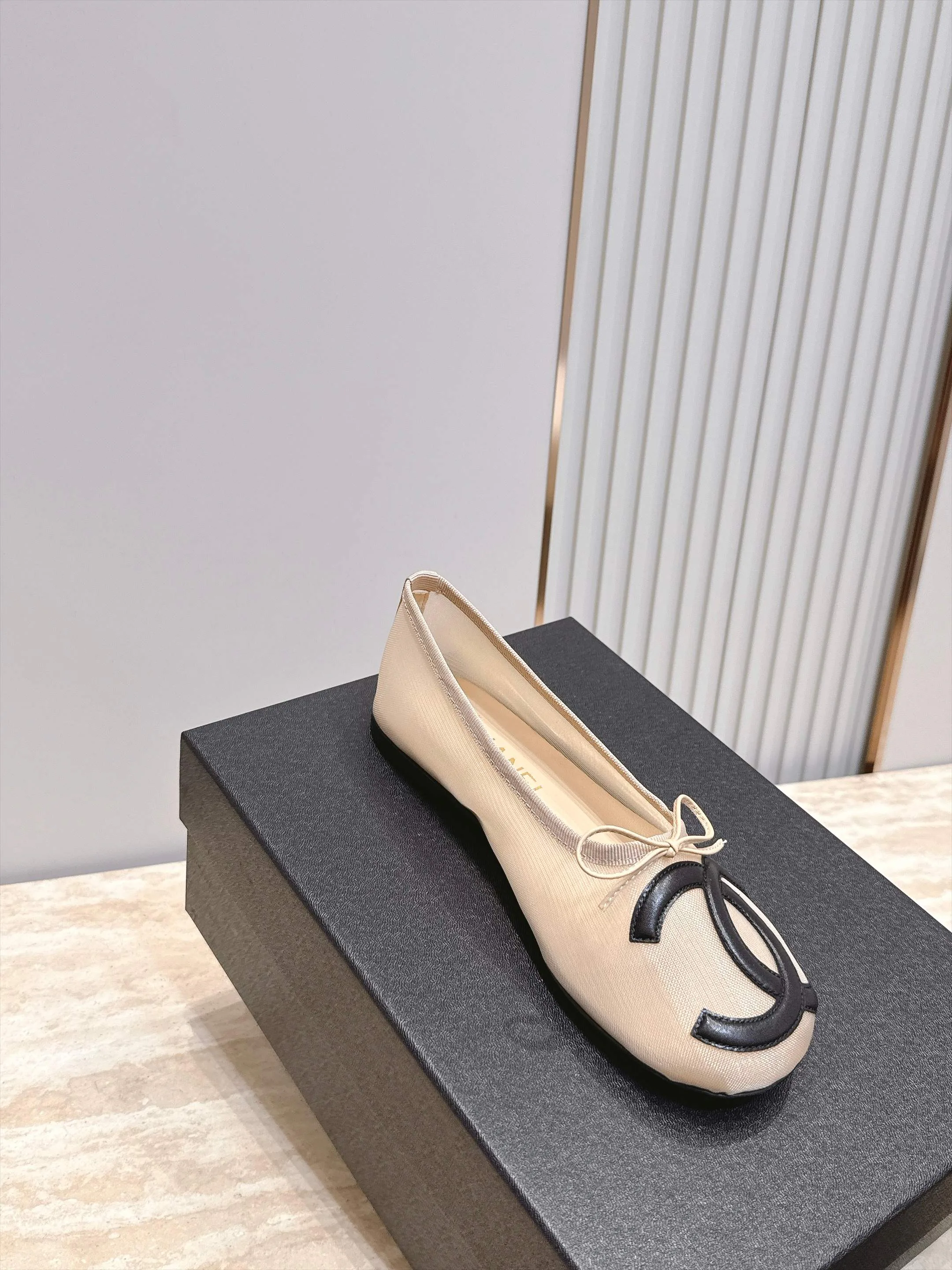 Women's Ballet Flats CHANEL 17968847
