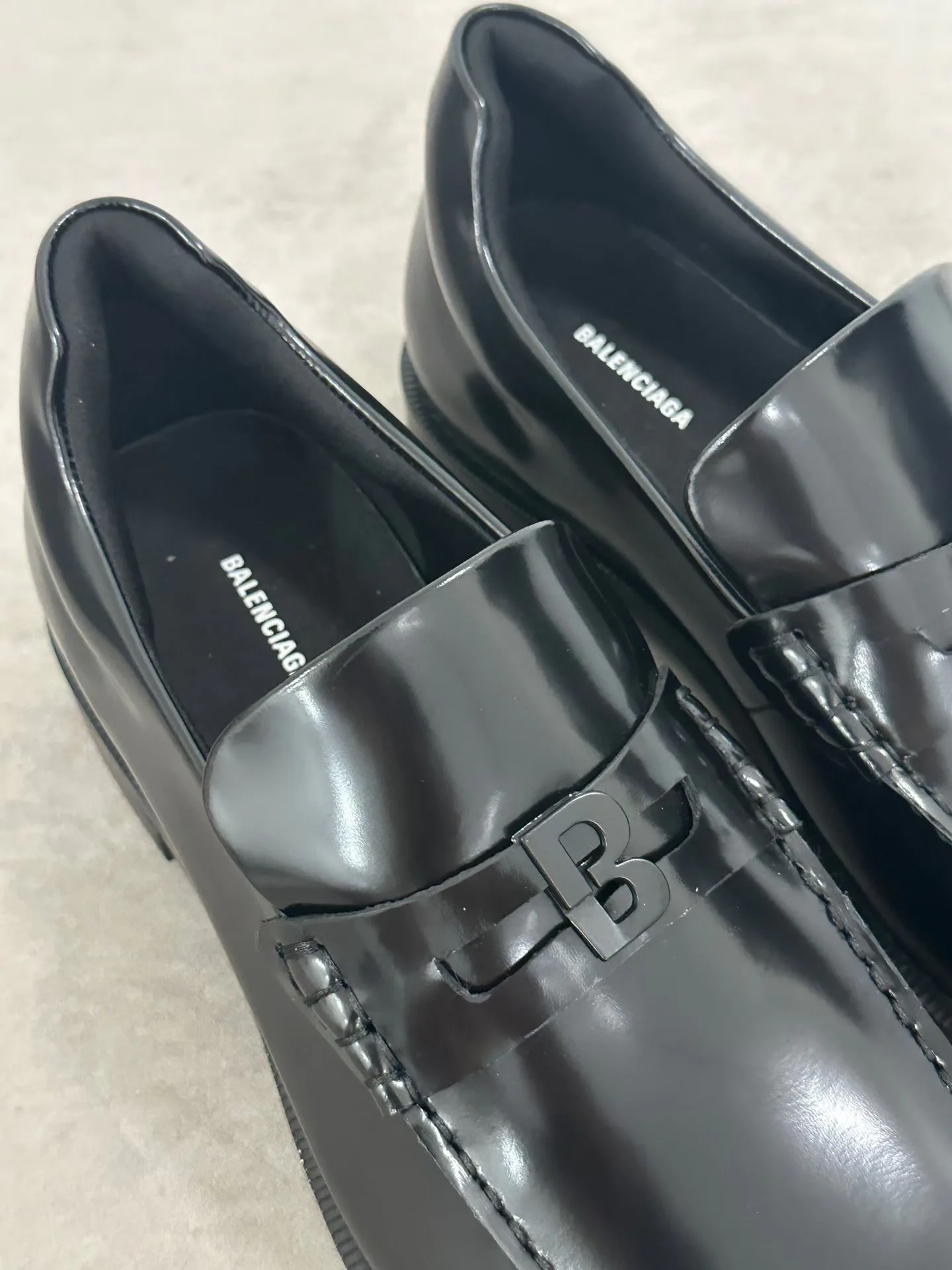 Men's Loafers And Dress Shoes BALENCIAGA 17893833