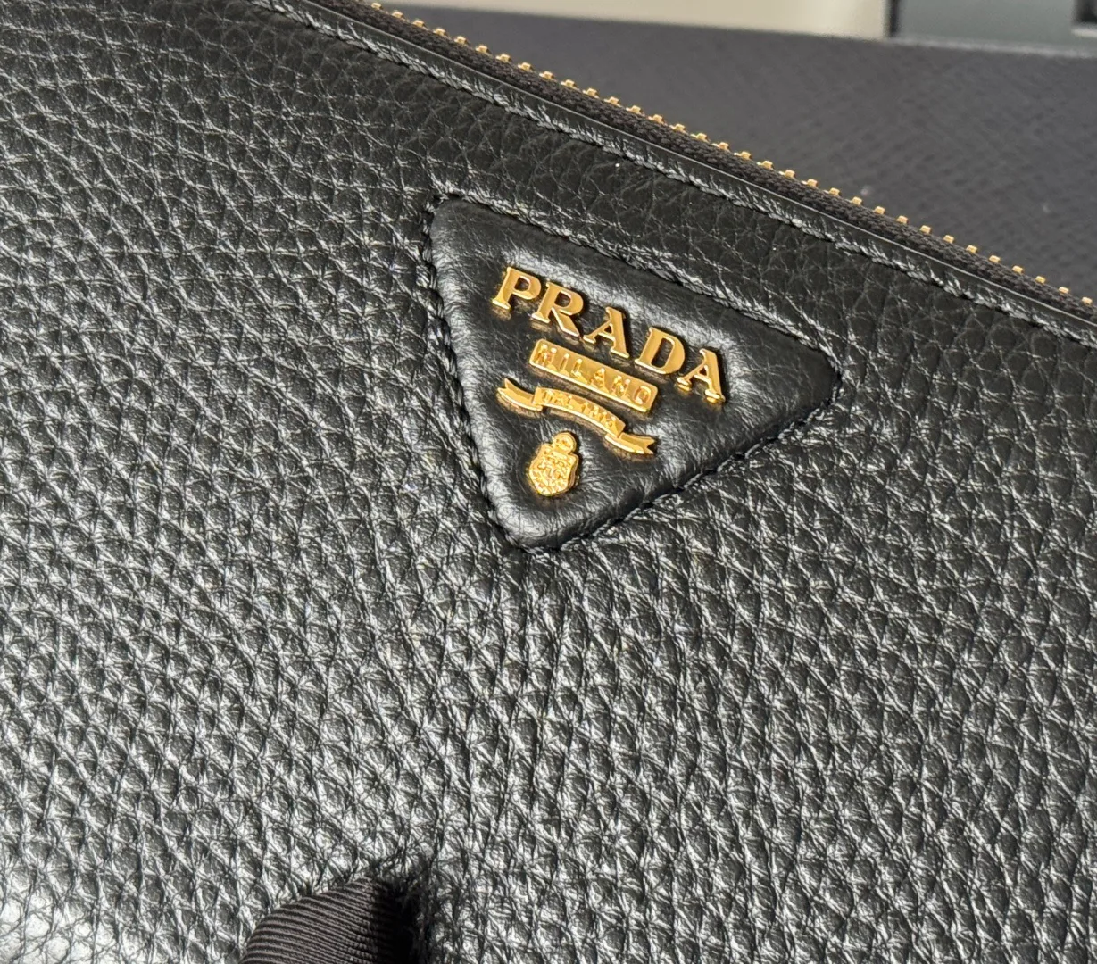 Women's Clutches PRADA 18000077