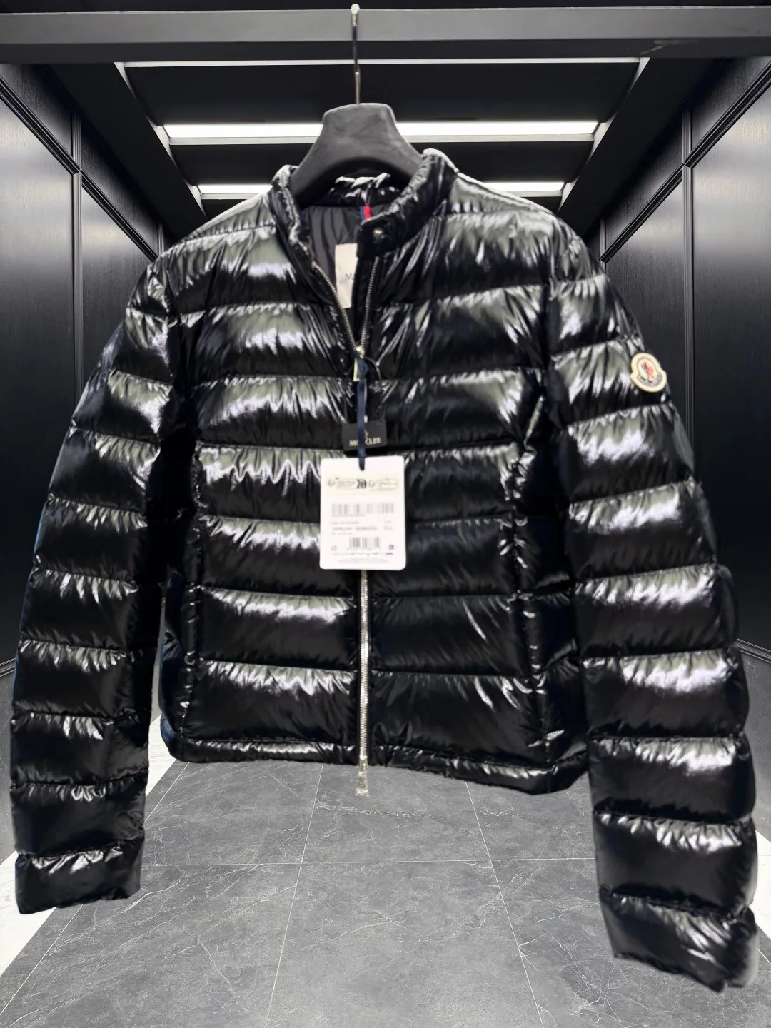 Women's Jackets And Down Jackets MONCLER 18408775