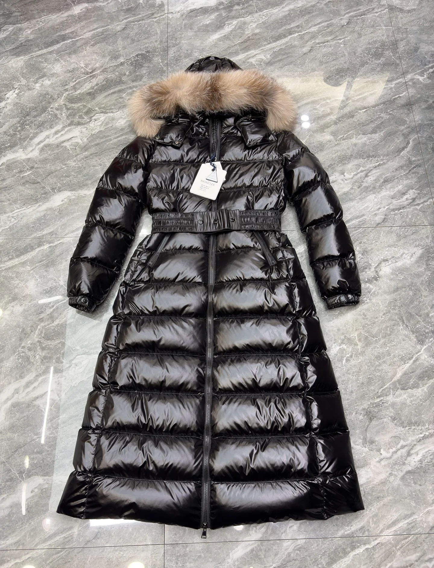 Women's Jackets And Down Jackets MONCLER 17801588