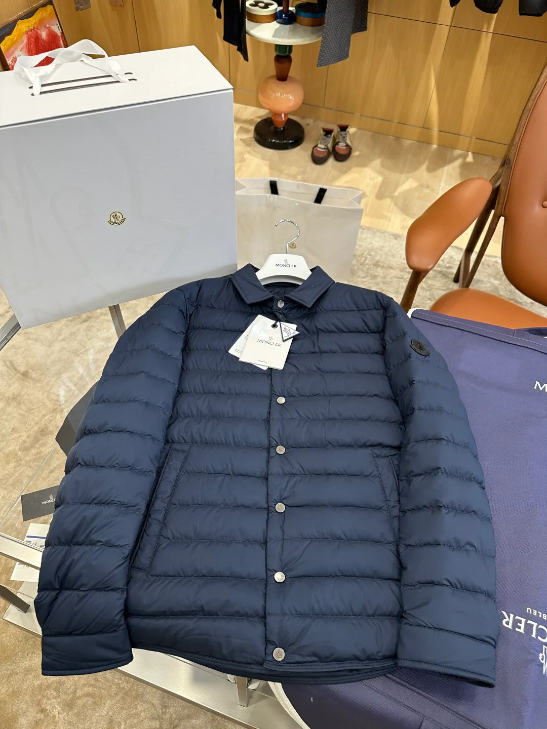 Куртки И Пуховики Мужские Moncler 18558951