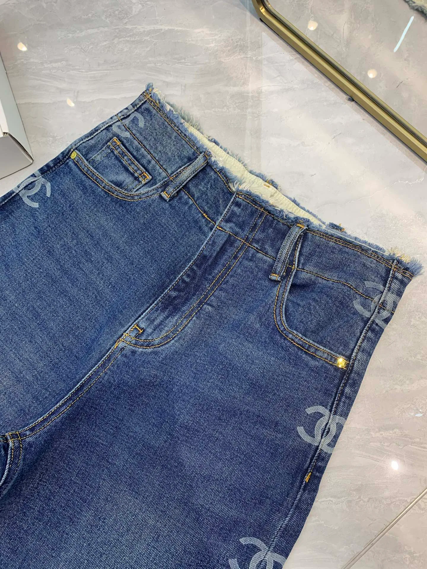 Women's Jeans CHANEL 18247052