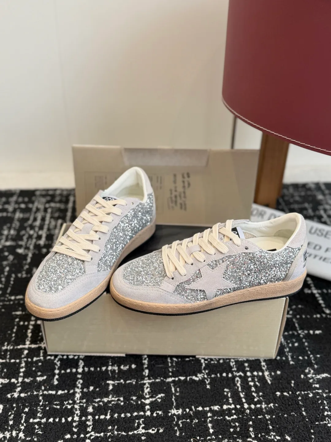 Women's Sneakers GOLDEN GOOSE 18305923