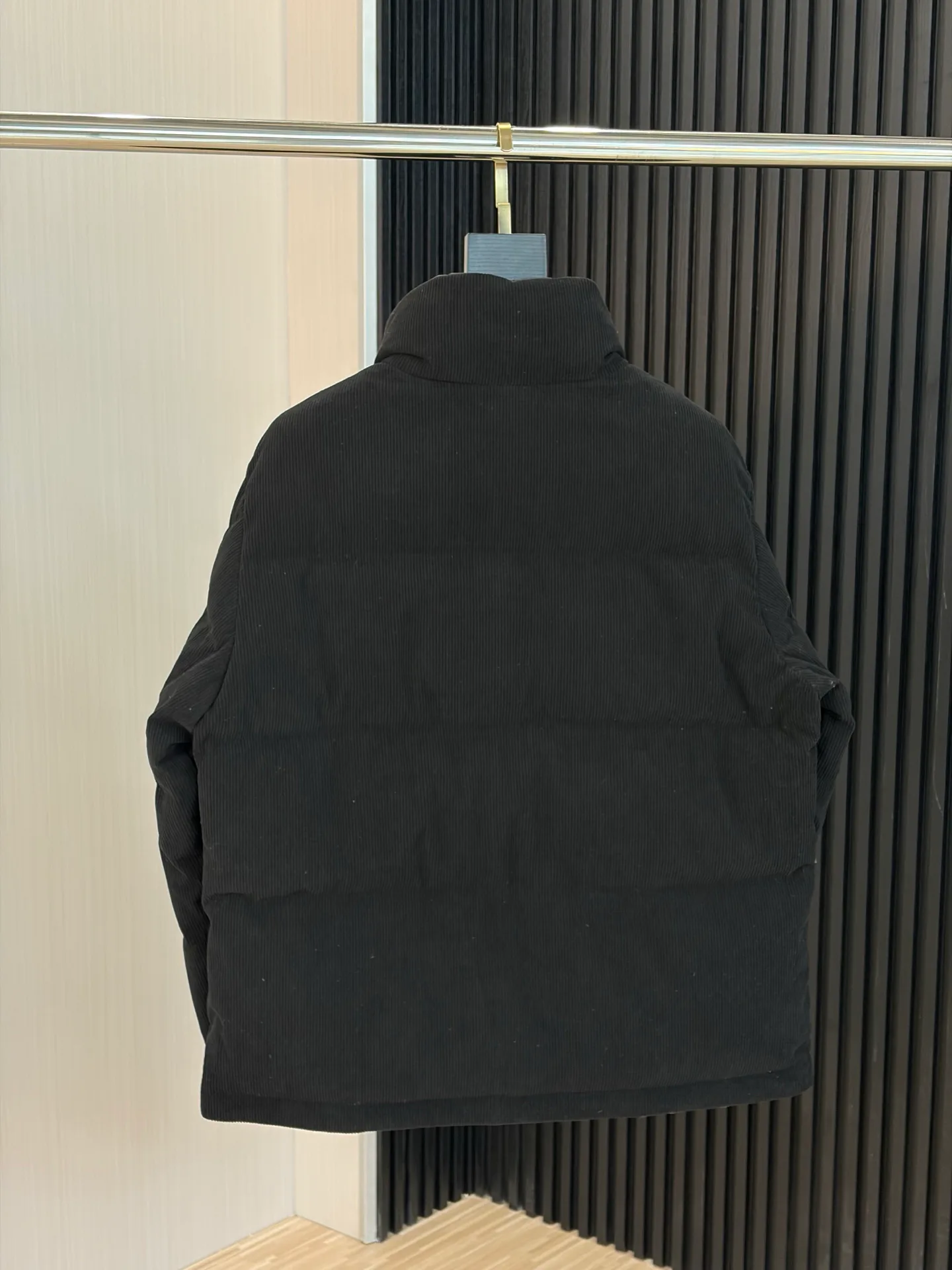 Men's Jackets And Down Jackets MONCLER 18199458