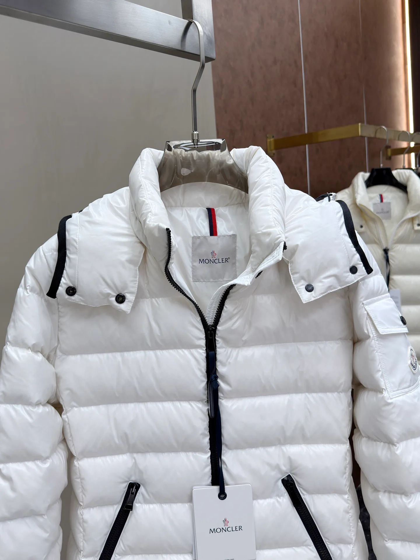 Куртки И Пуховики Женские Moncler 18631577