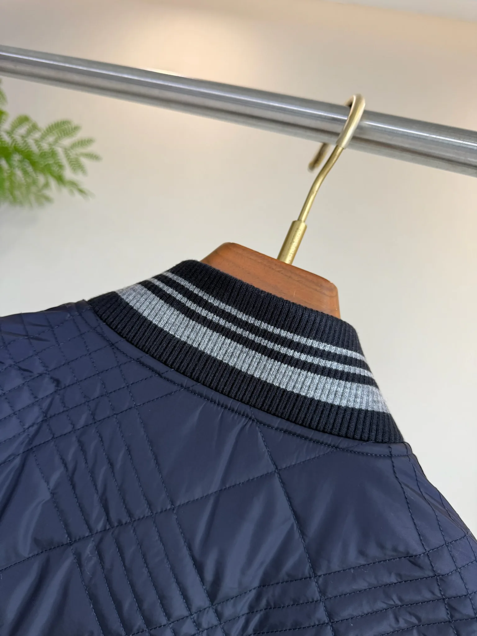 Men's Jackets And Down Jackets BURBERRY 18410975