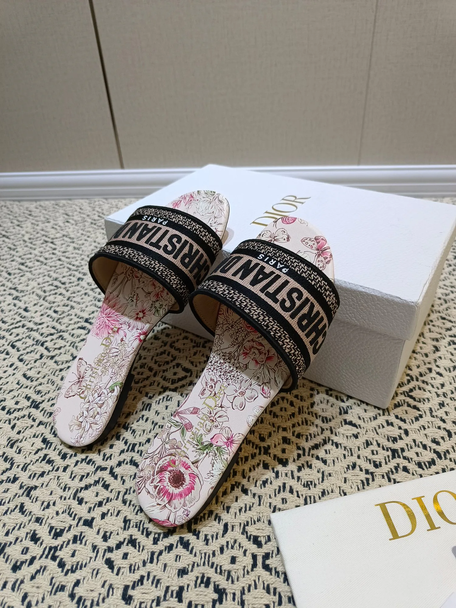 Women's Flip-Flops CHRISTIAN DIOR 17805884