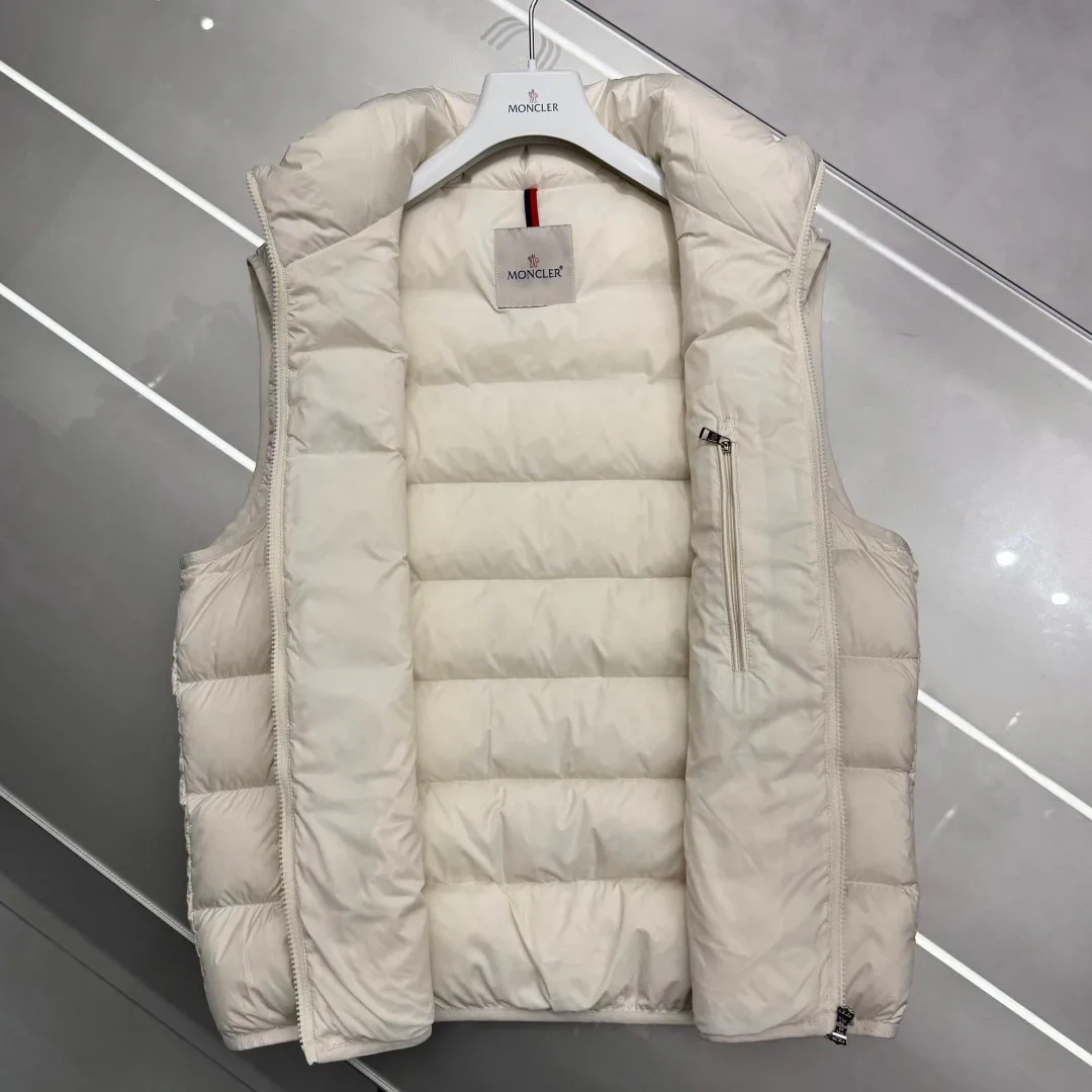 Men's Vests MONCLER 17296401