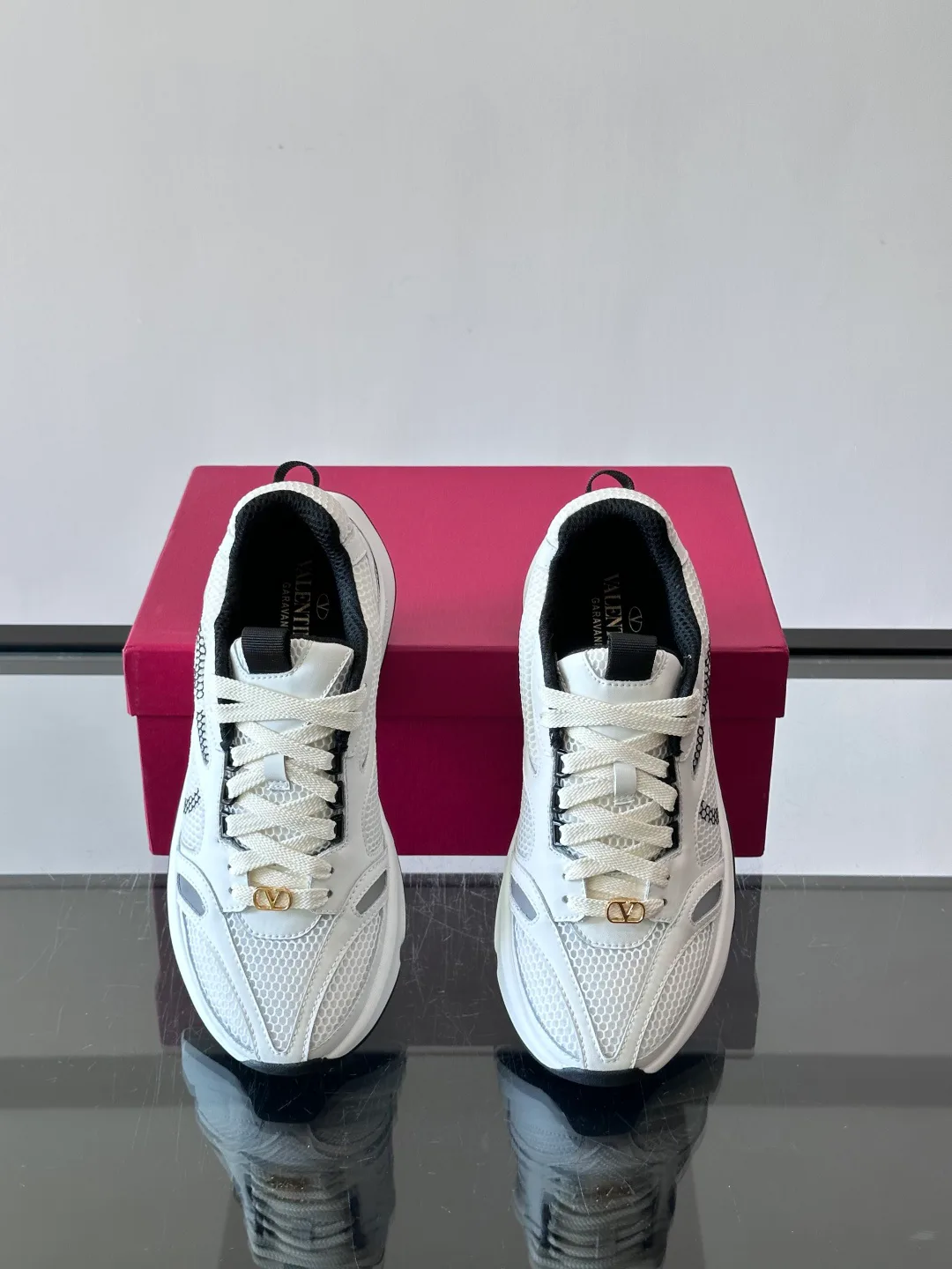 Men's Sneakers VALENTINO 17328752
