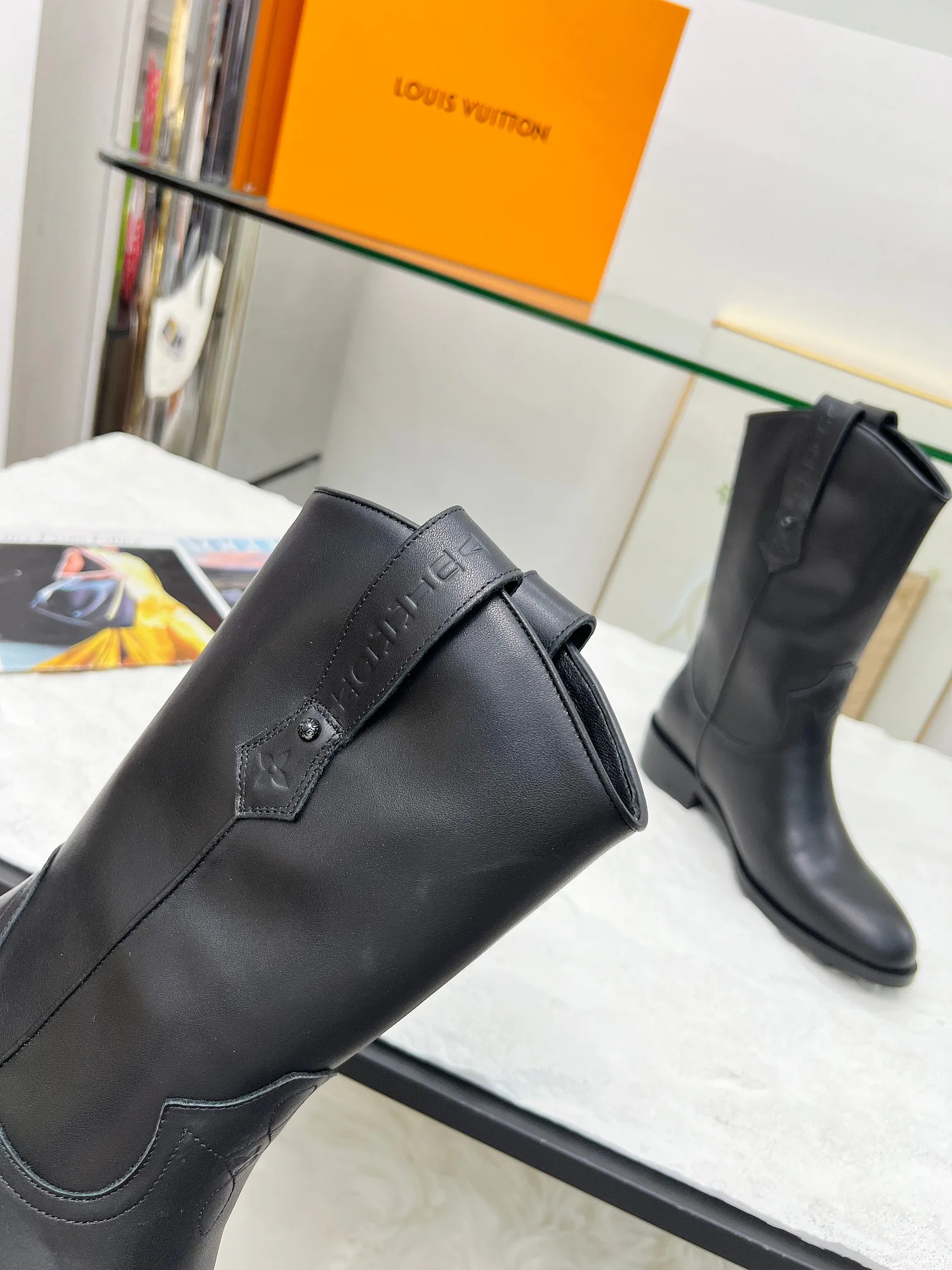 Women's Boots LOUIS VUITTON 17948505
