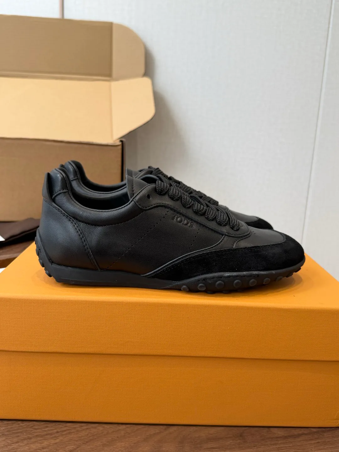 Кроссовки Женские Tod's 18687231