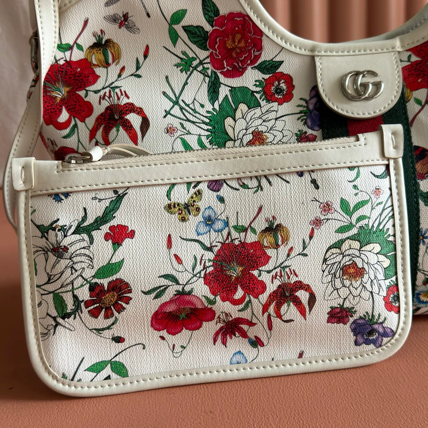 Women's Classic Handbags GUCCI 18148091