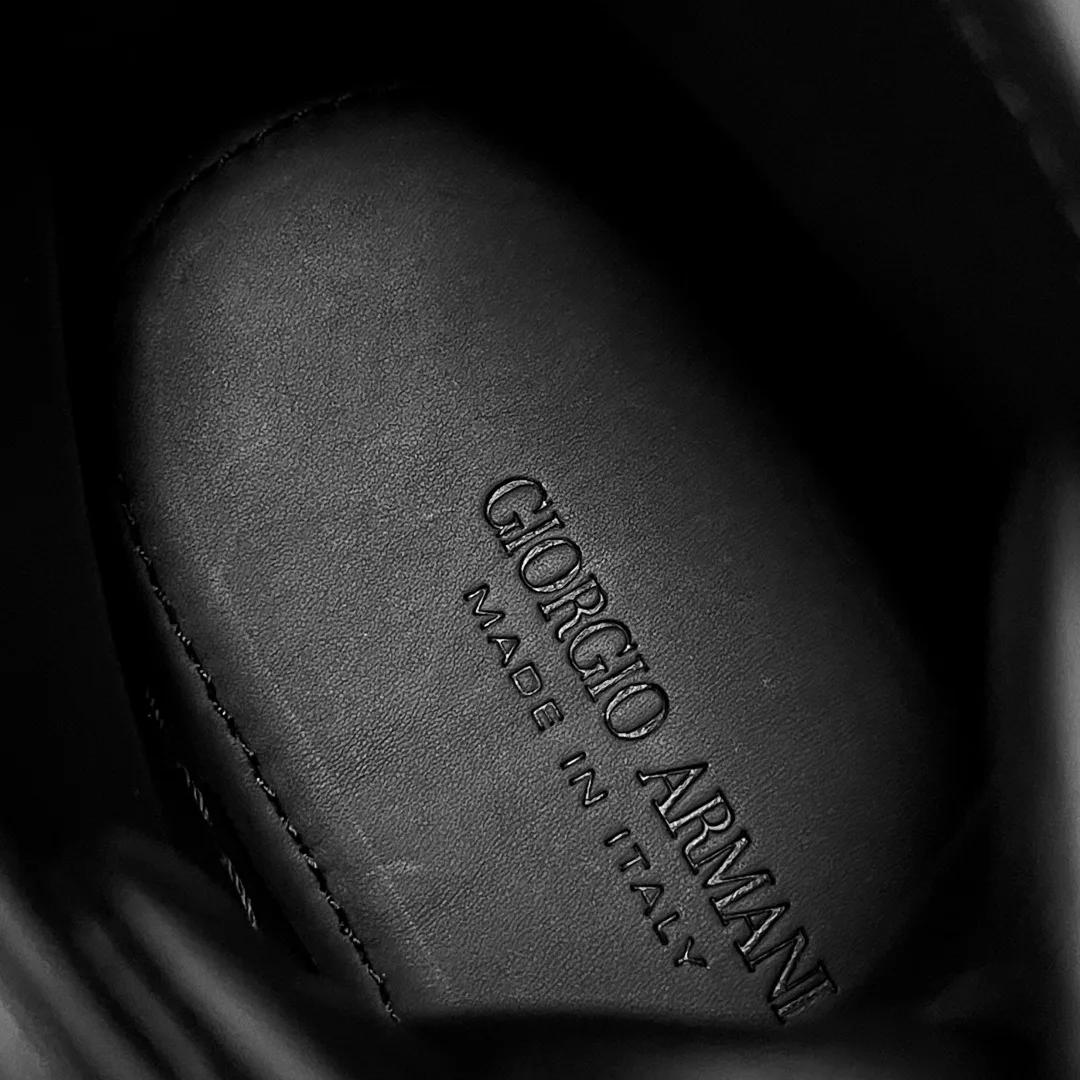 Кроссовки Мужские Armani 18597358