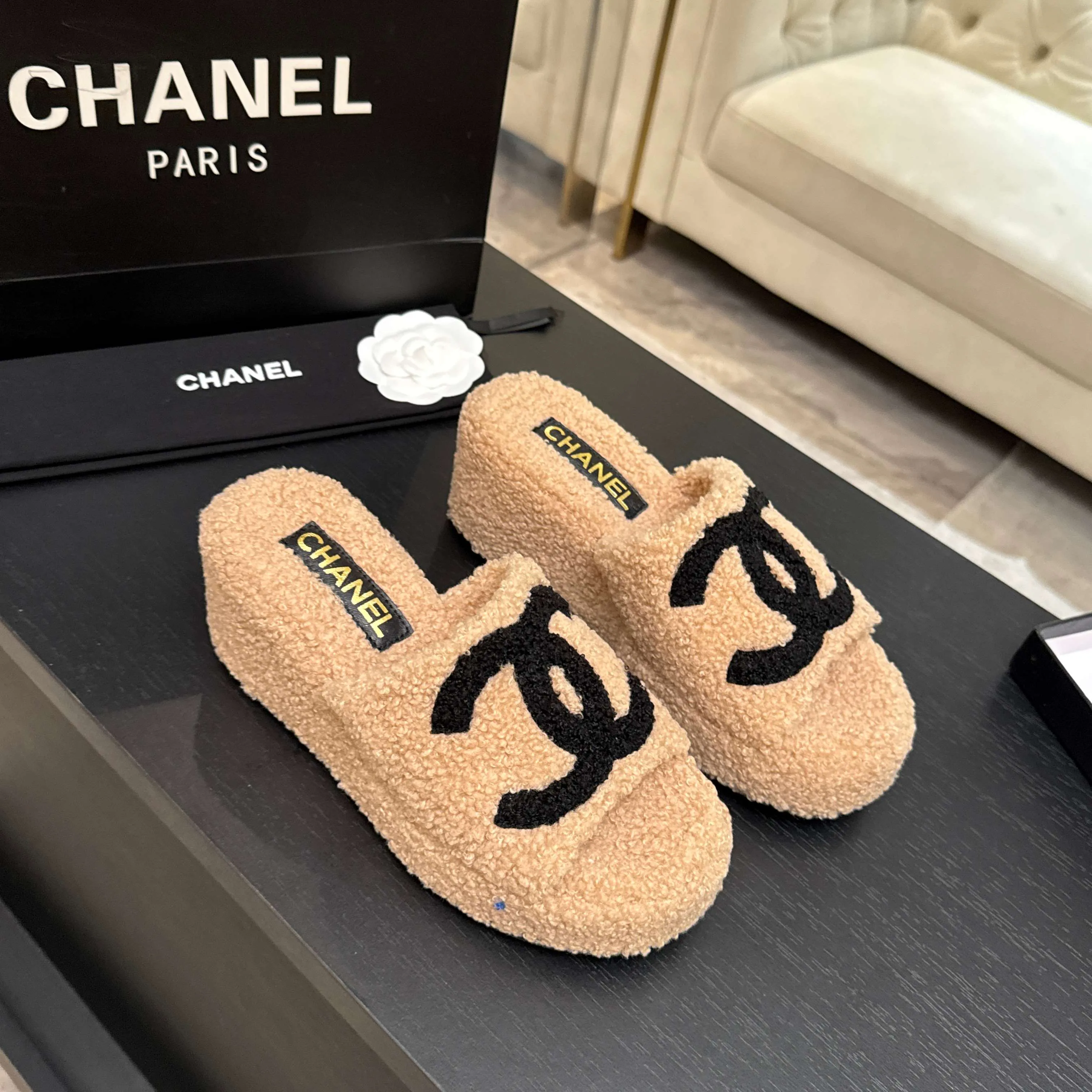 Women's Slippers CHANEL 18501004