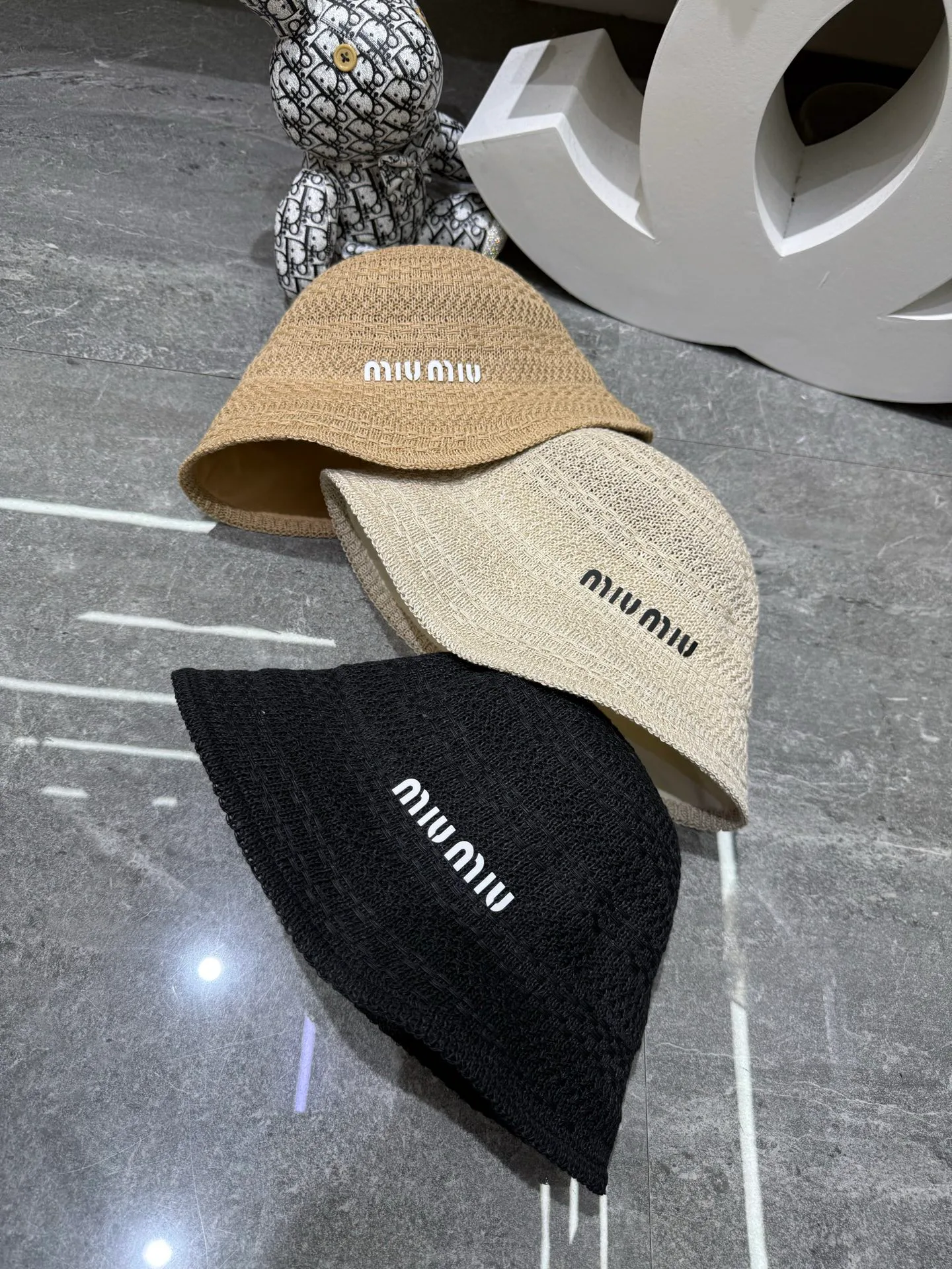 Hats MIU MIU 17810488