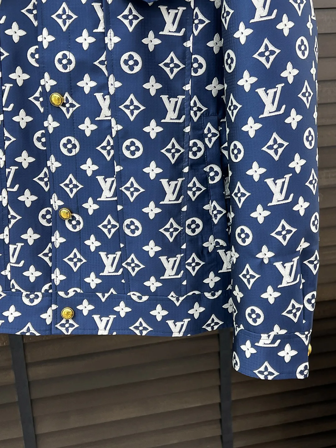 Men's Jackets And Down Jackets LOUIS VUITTON 17924227