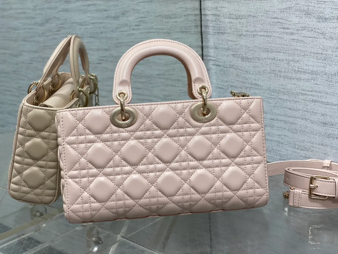 Women's Classic Handbags CHRISTIAN DIOR 17770407