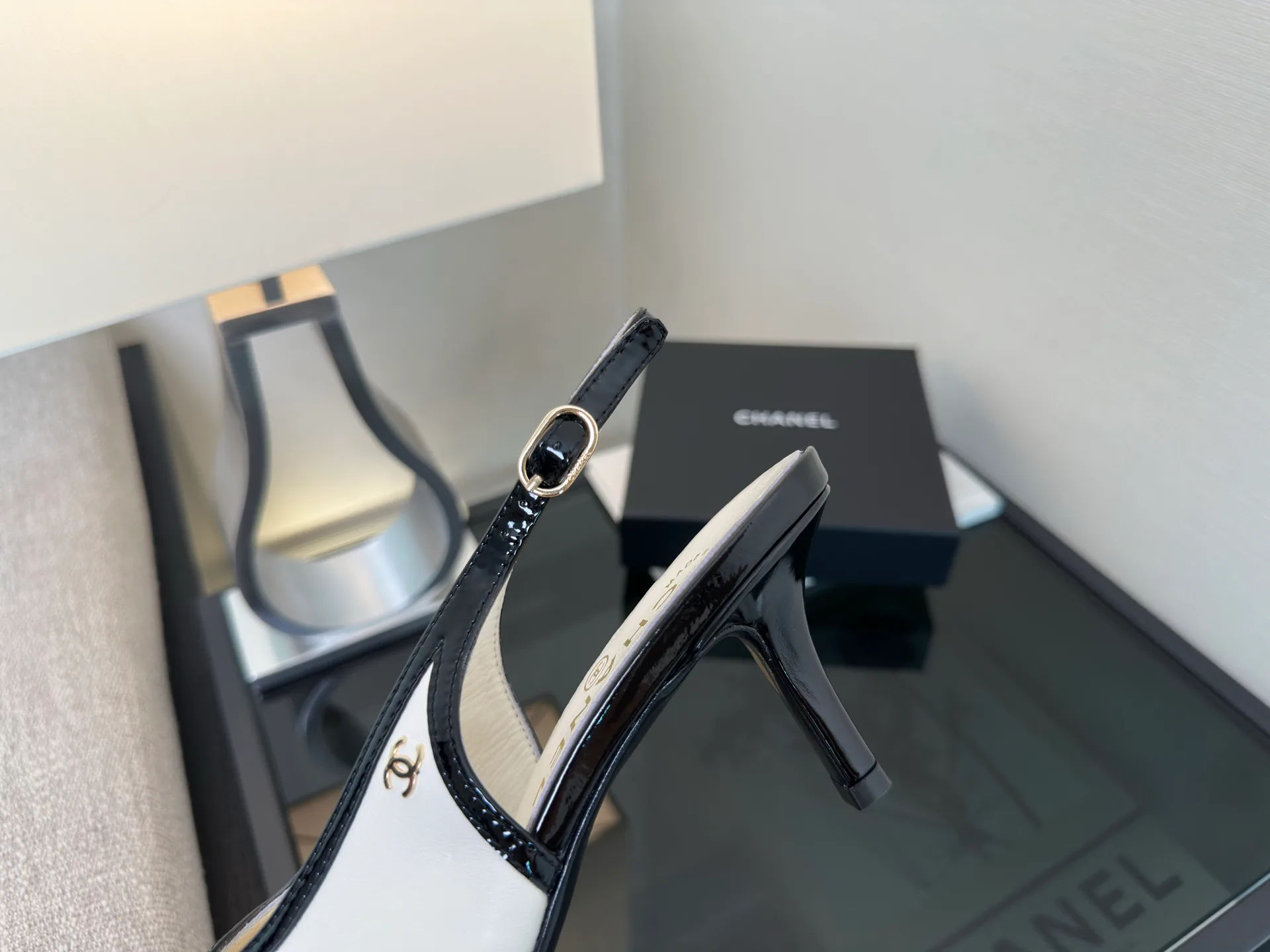 Women's Heels CHANEL 18107486