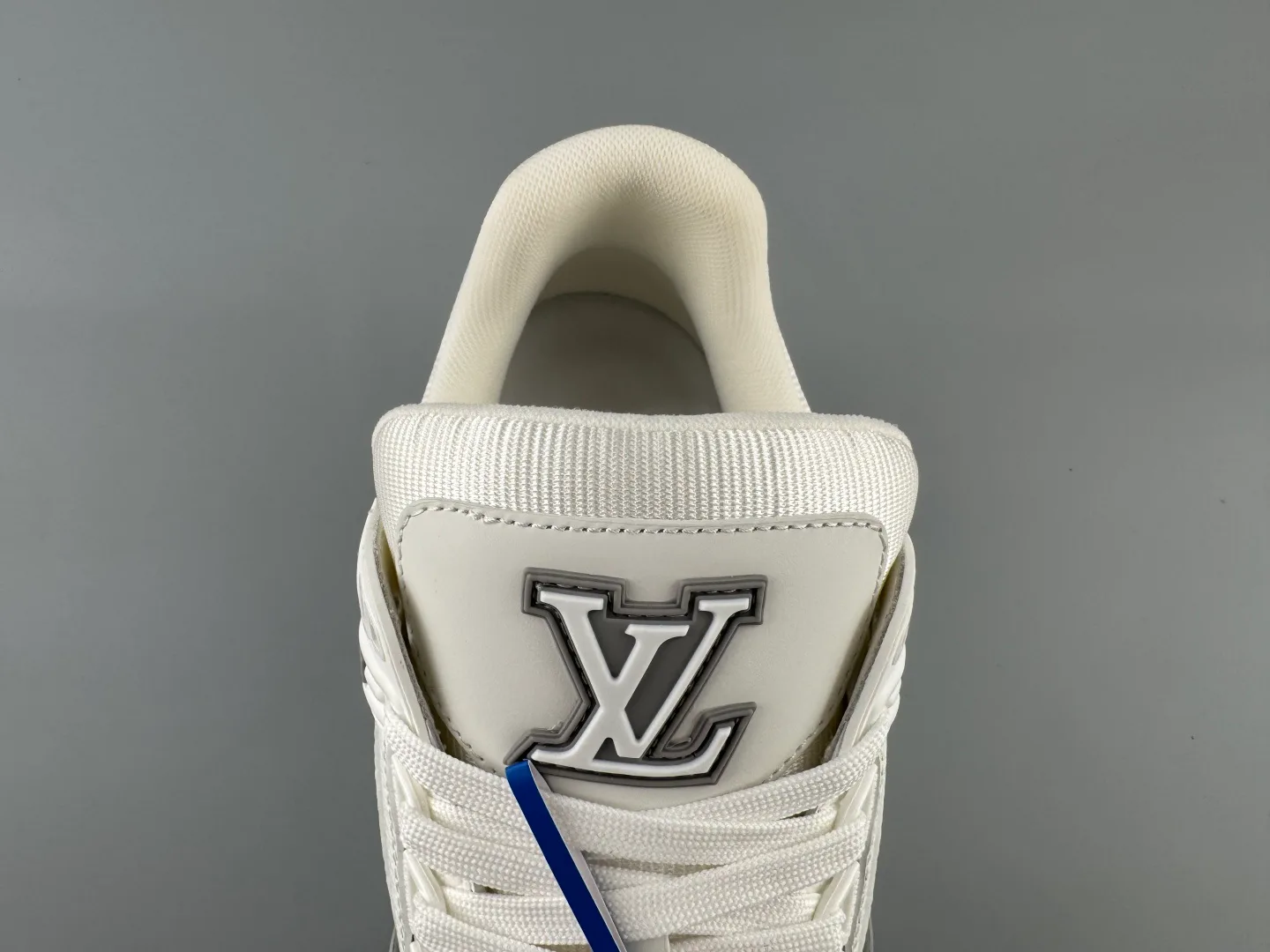 Men's Sneakers LOUIS VUITTON 17293061