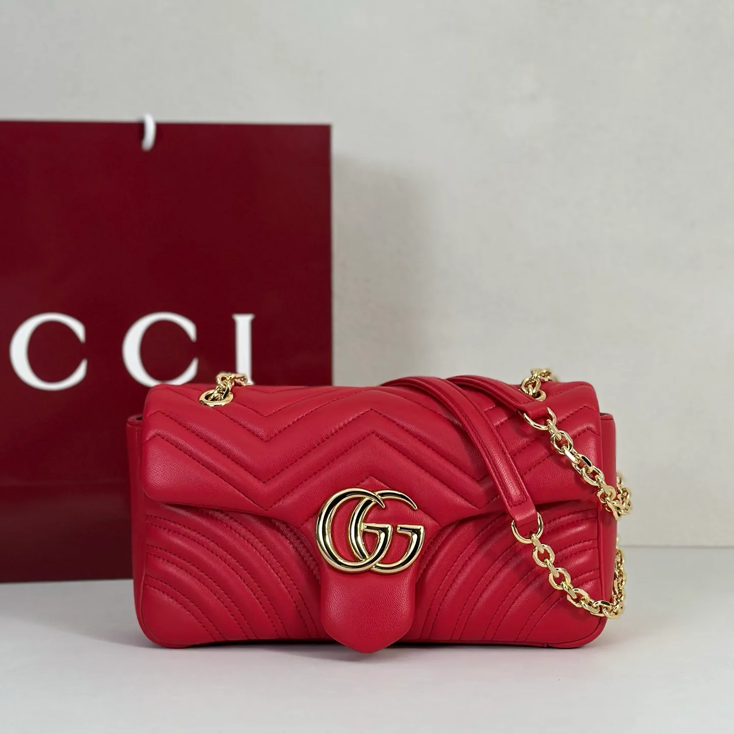 Классические Сумки Женские Gucci 18614537