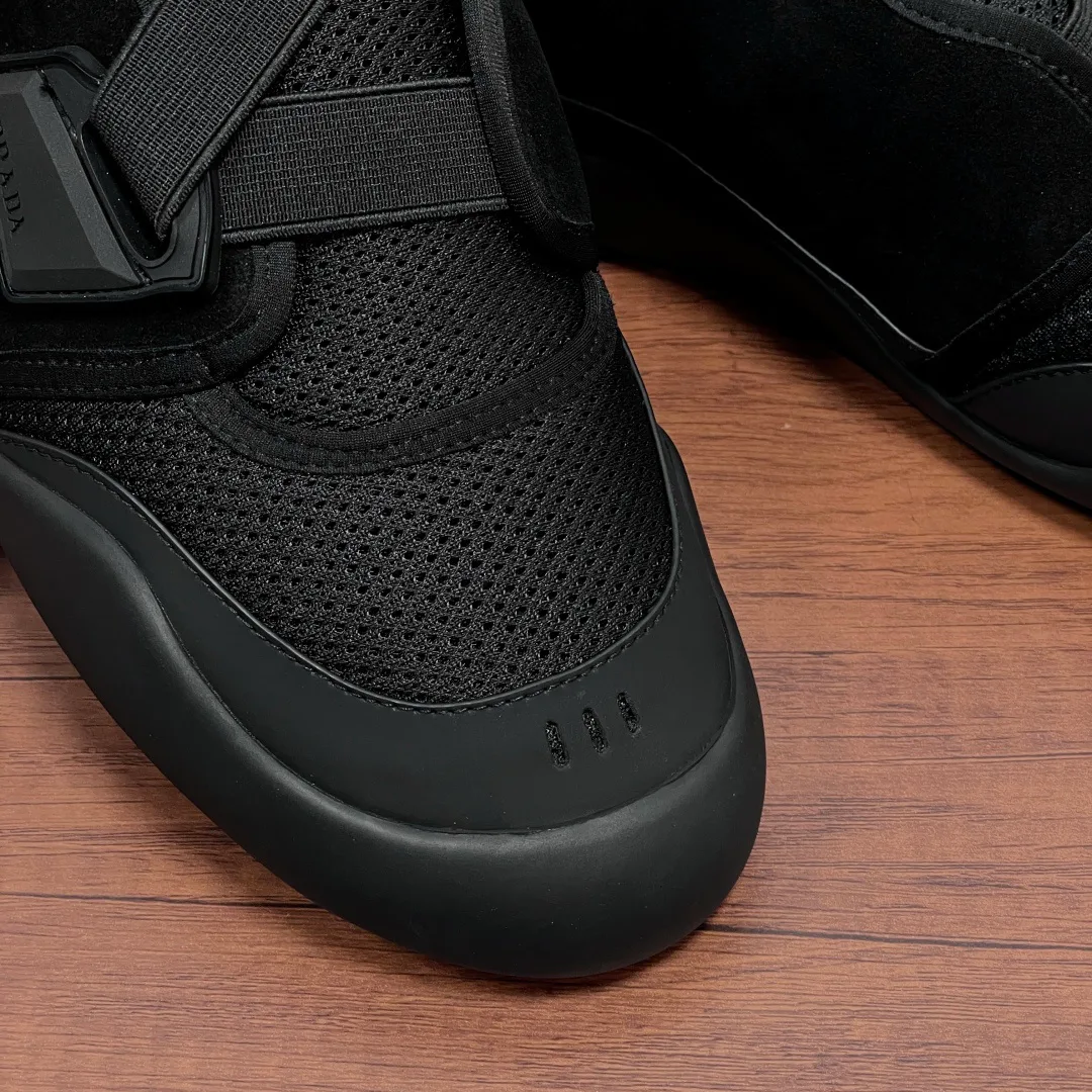 Men's Sneakers PRADA 17298421