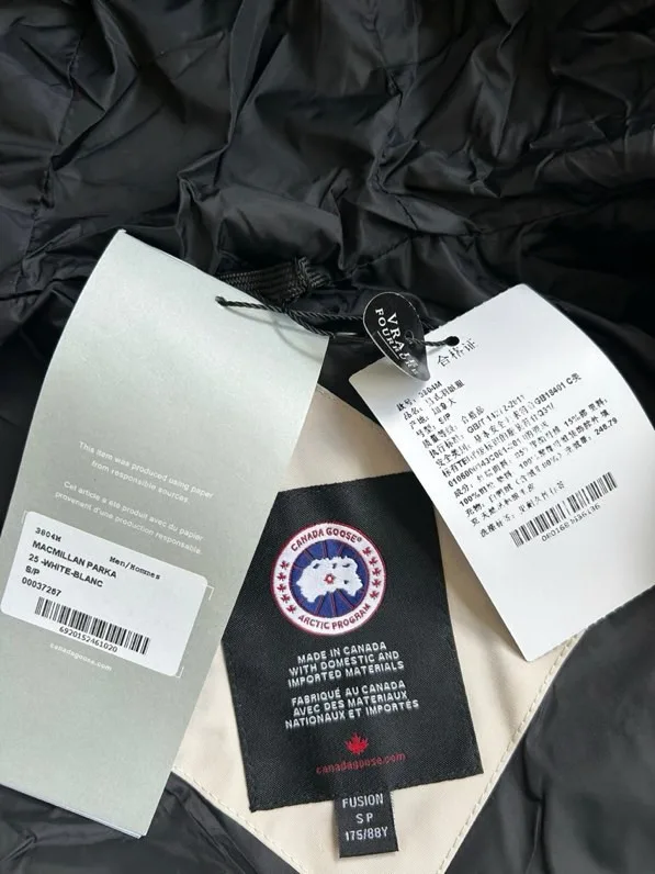 Women's Jackets And Down Jackets CANADA GOOSE 18111610
