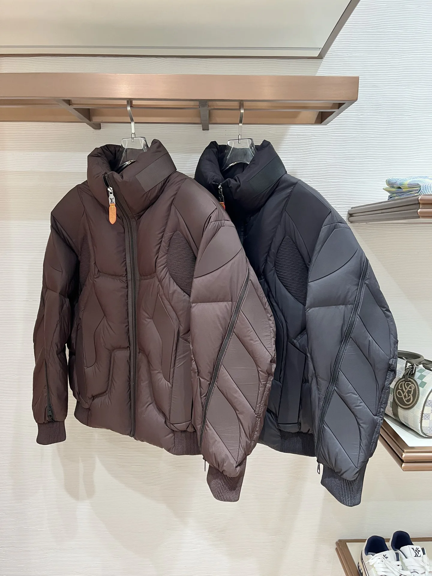 Men's Jackets And Down Jackets LOUIS VUITTON 17930651