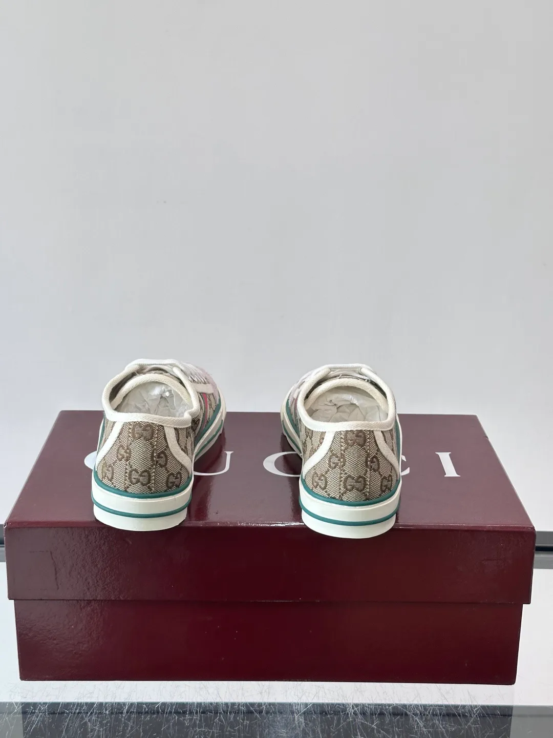 Women's Sneakers GUCCI 17941054
