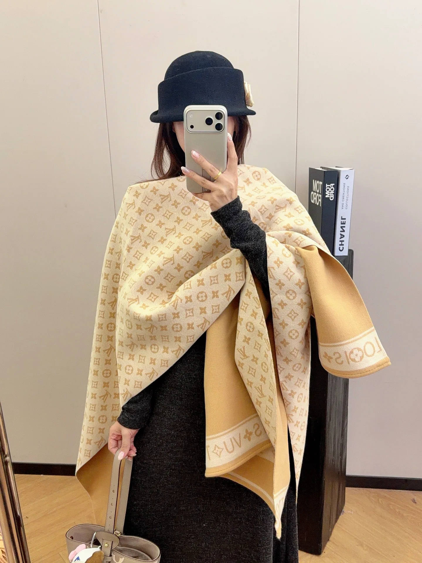 Women's Coats LOUIS VUITTON 18002838